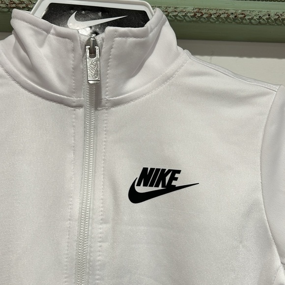 Nike two-piece set zip up joggers boys size 6 black and white new with tags - Picture 2 of 6
